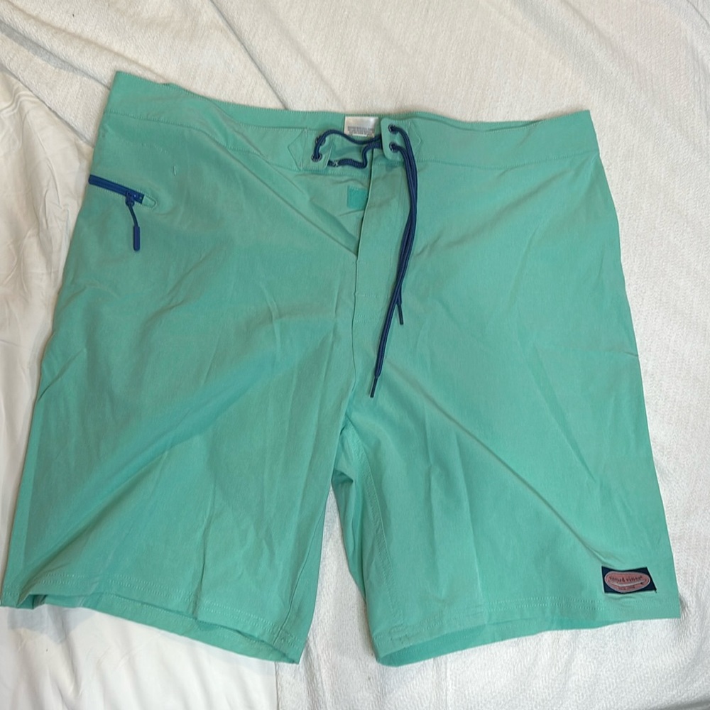 Vineyard Vines Board Shorts 38